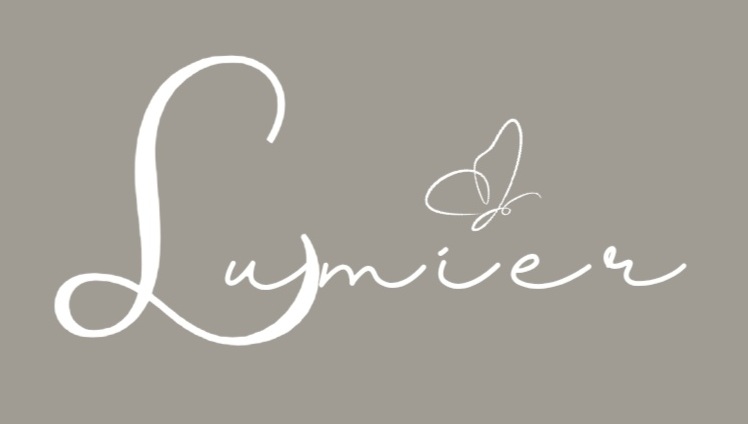 Lumier Cosmetología Logo